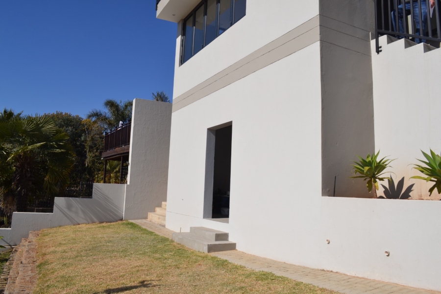 4 Bedroom Property for Sale in Roodekrans Gauteng