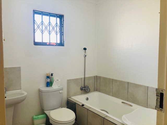 3 Bedroom Property for Sale in Dersley Gauteng