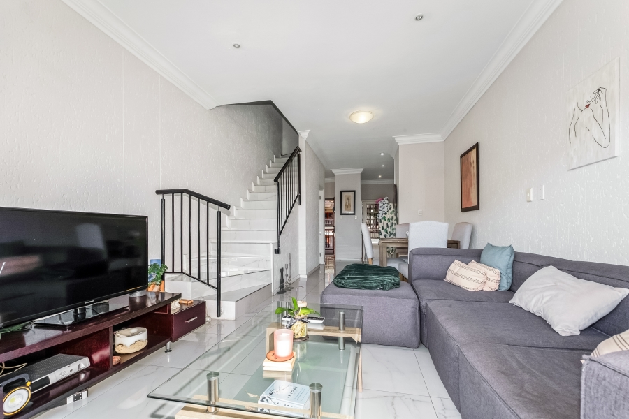 To Let 2 Bedroom Property for Rent in Morningside Gauteng