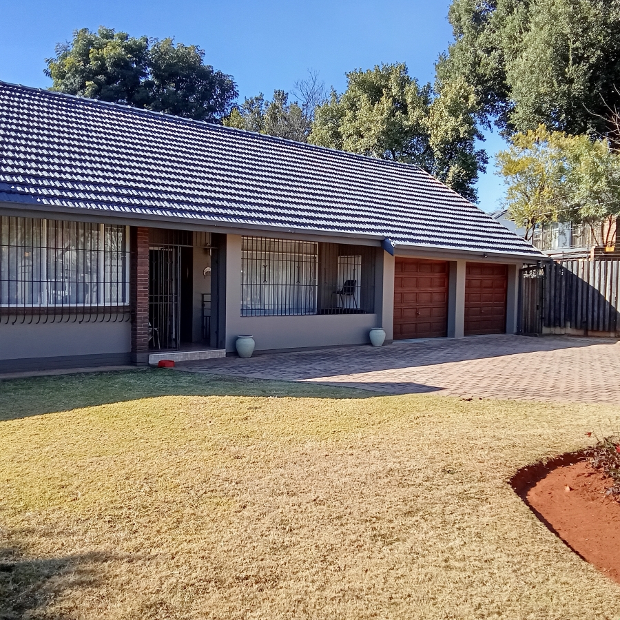 4 Bedroom Property for Sale in Florida Park Gauteng