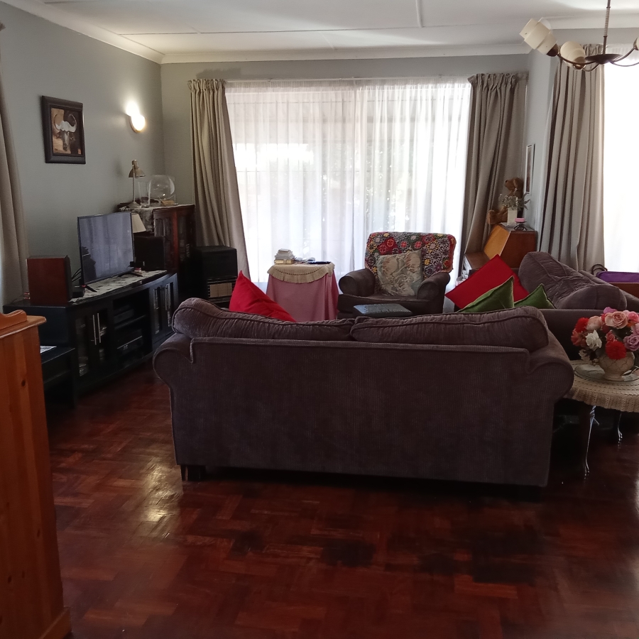 4 Bedroom Property for Sale in Florida Park Gauteng