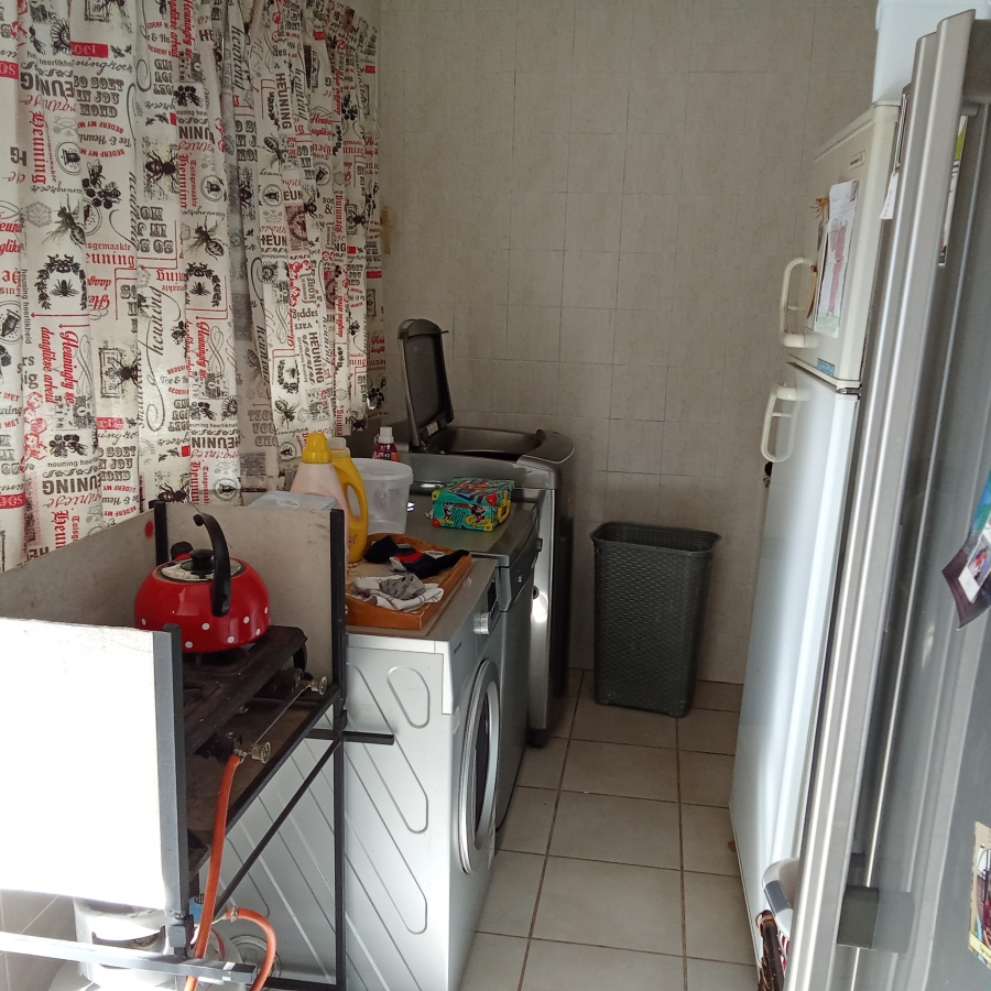 4 Bedroom Property for Sale in Florida Park Gauteng