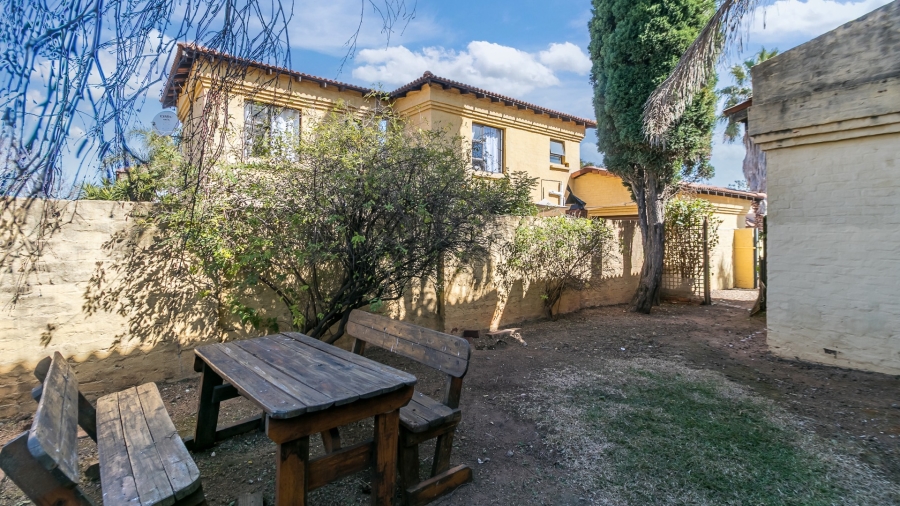 3 Bedroom Property for Sale in Amberfield Crest Estate Gauteng