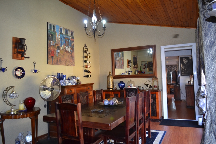 4 Bedroom Property for Sale in Rant En Dal Gauteng