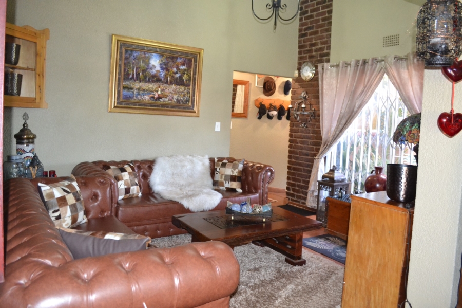 4 Bedroom Property for Sale in Rant En Dal Gauteng