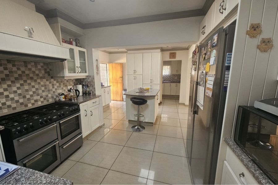 3 Bedroom Property for Sale in Wierda Park Gauteng