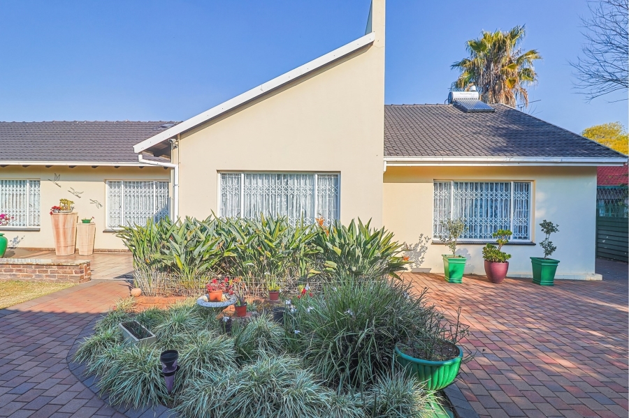 3 Bedroom Property for Sale in Wierda Park Gauteng