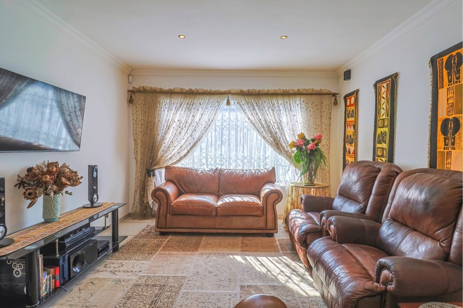3 Bedroom Property for Sale in Wierda Park Gauteng