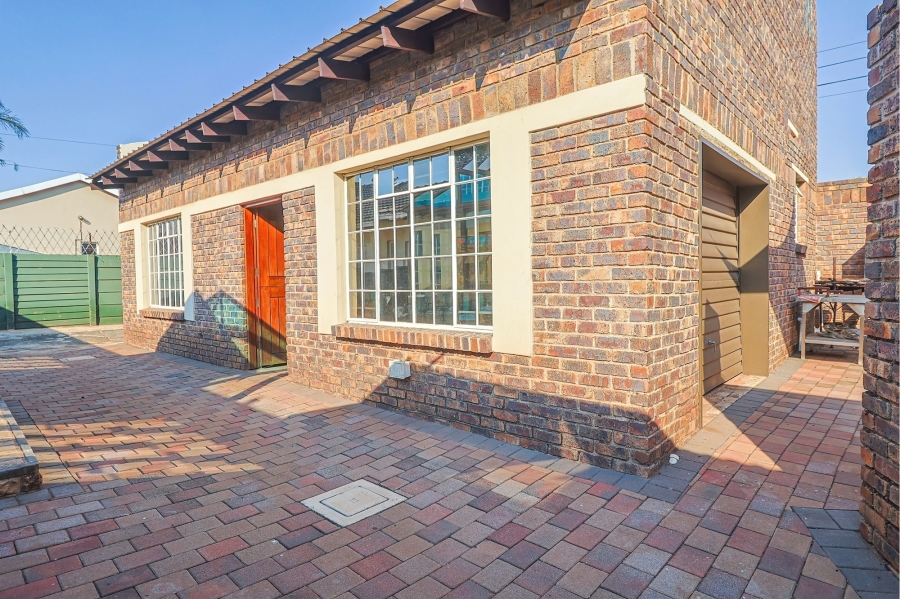 3 Bedroom Property for Sale in Wierda Park Gauteng