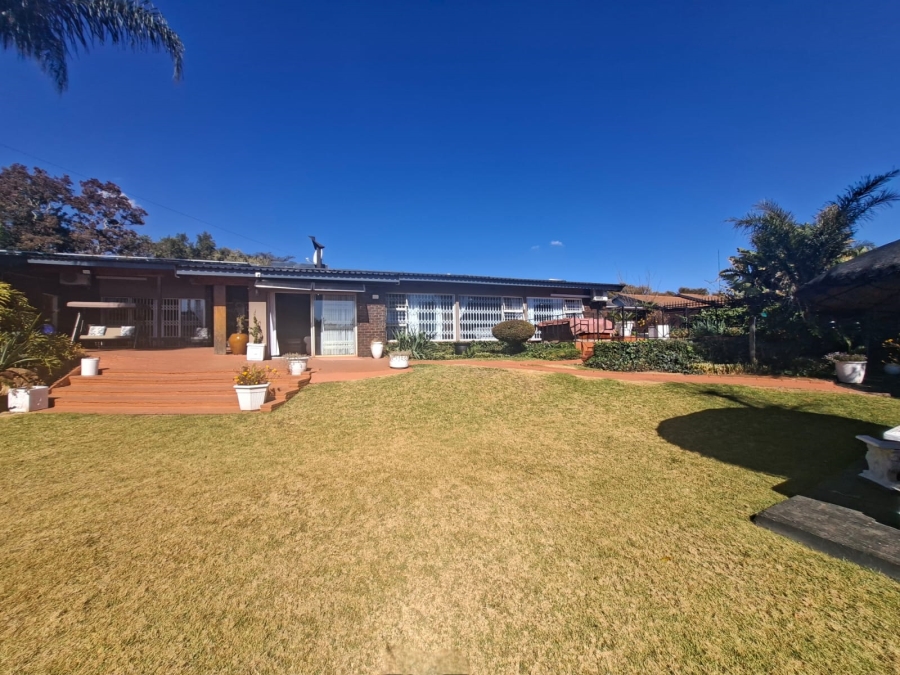 4 Bedroom Property for Sale in Rant En Dal Gauteng