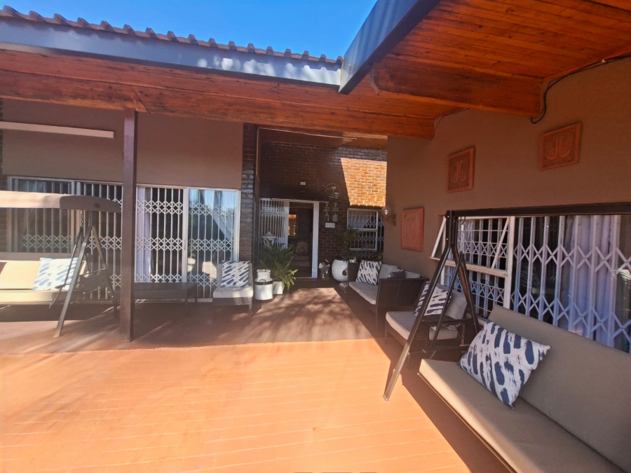 4 Bedroom Property for Sale in Rant En Dal Gauteng