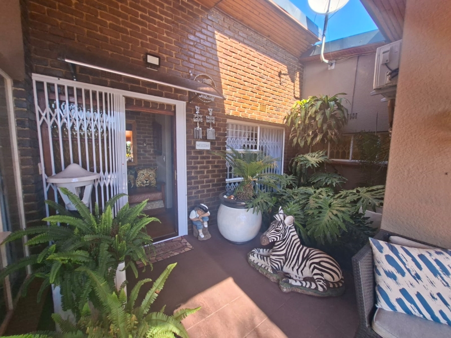 4 Bedroom Property for Sale in Rant En Dal Gauteng