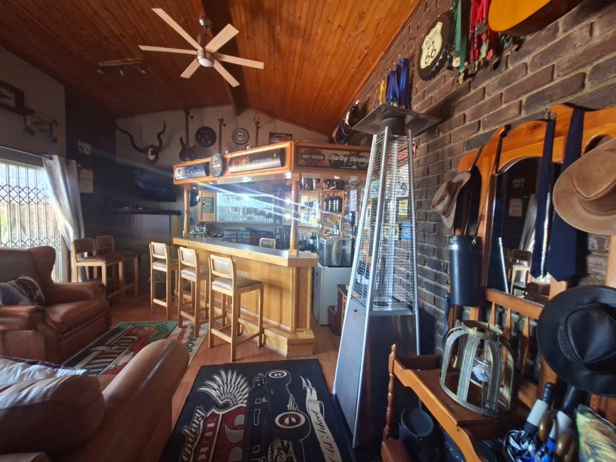 4 Bedroom Property for Sale in Rant En Dal Gauteng