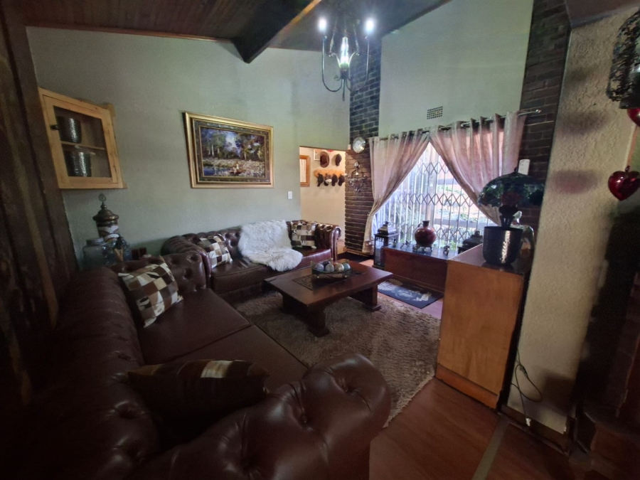 4 Bedroom Property for Sale in Rant En Dal Gauteng