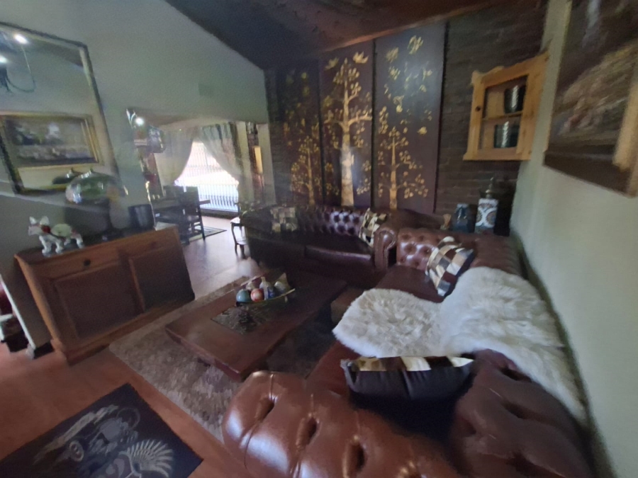 4 Bedroom Property for Sale in Rant En Dal Gauteng