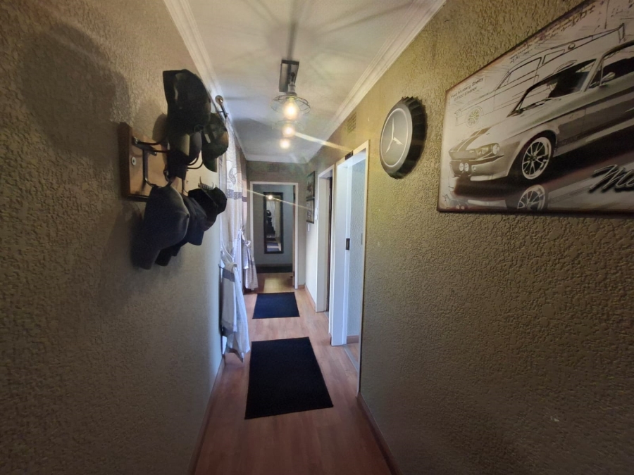 4 Bedroom Property for Sale in Rant En Dal Gauteng
