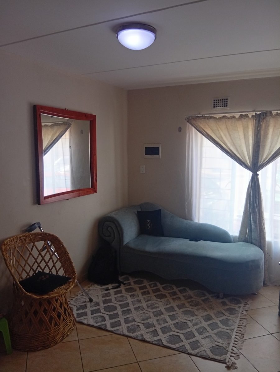 2 Bedroom Property for Sale in Jabulani Gauteng