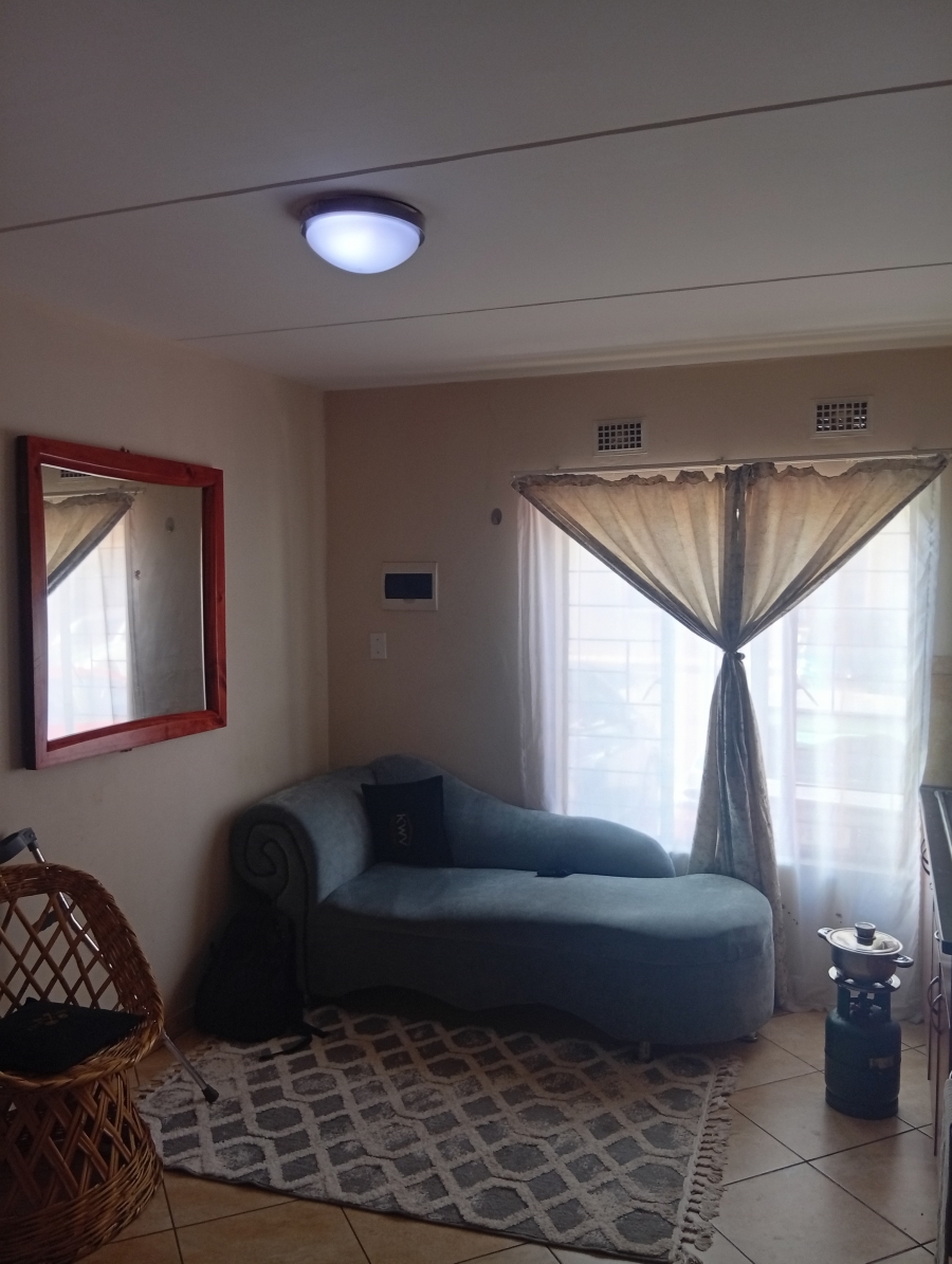 2 Bedroom Property for Sale in Jabulani Gauteng