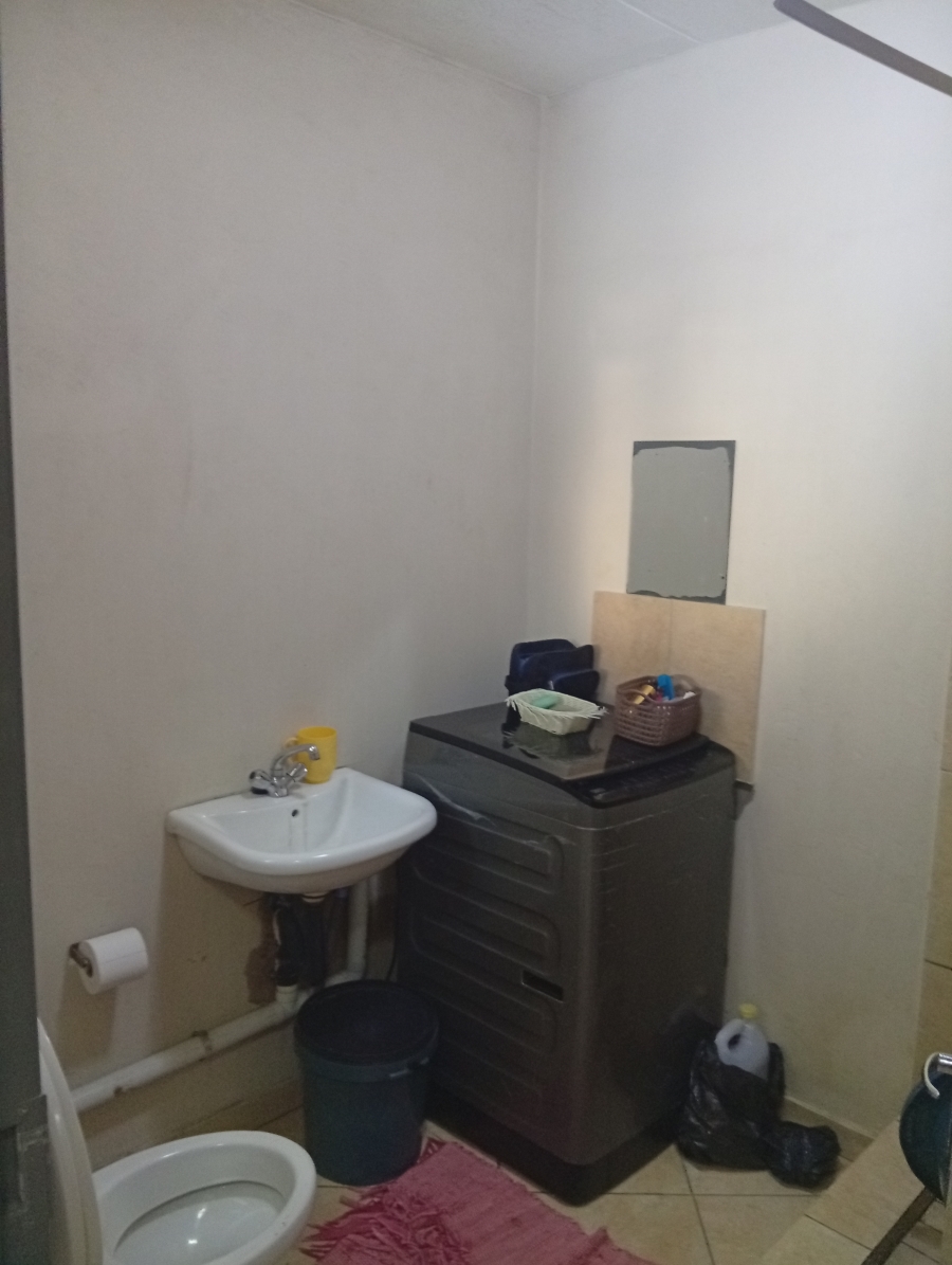 2 Bedroom Property for Sale in Jabulani Gauteng
