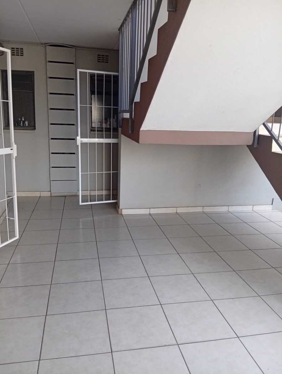2 Bedroom Property for Sale in Jabulani Gauteng