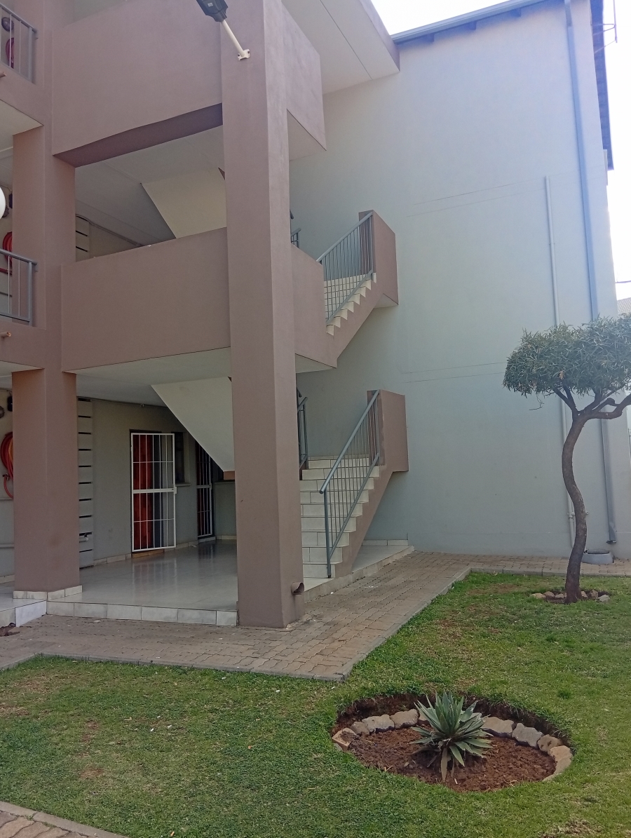 2 Bedroom Property for Sale in Jabulani Gauteng