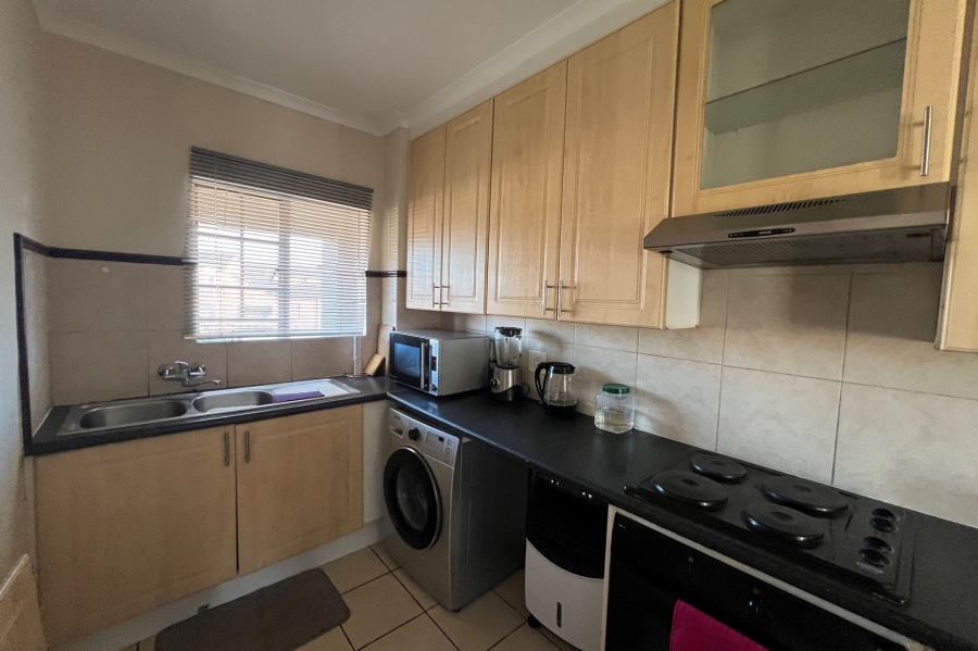 2 Bedroom Property for Sale in Monavoni Gauteng