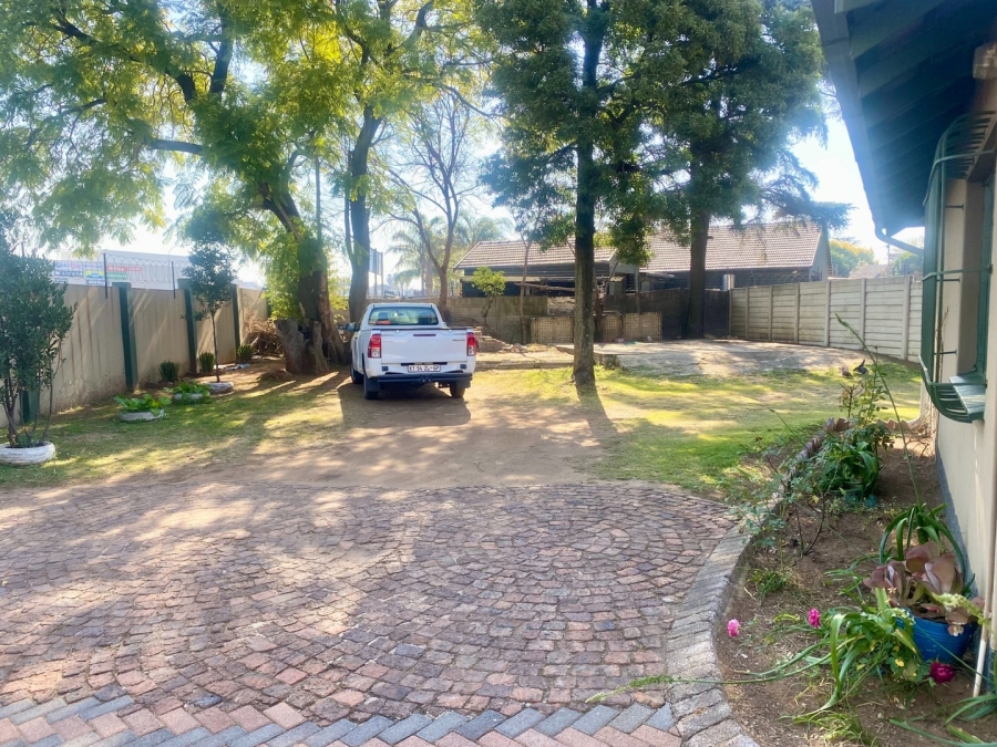 3 Bedroom Property for Sale in Morehill Gauteng