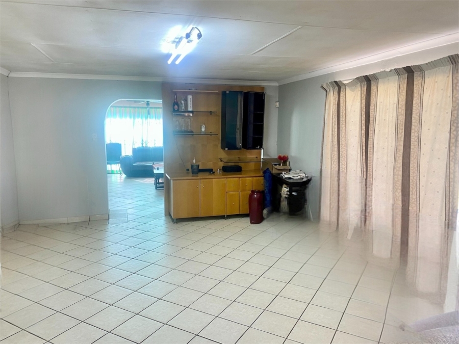 3 Bedroom Property for Sale in Morehill Gauteng