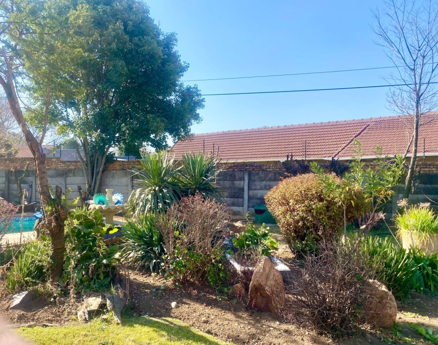 3 Bedroom Property for Sale in Morehill Gauteng