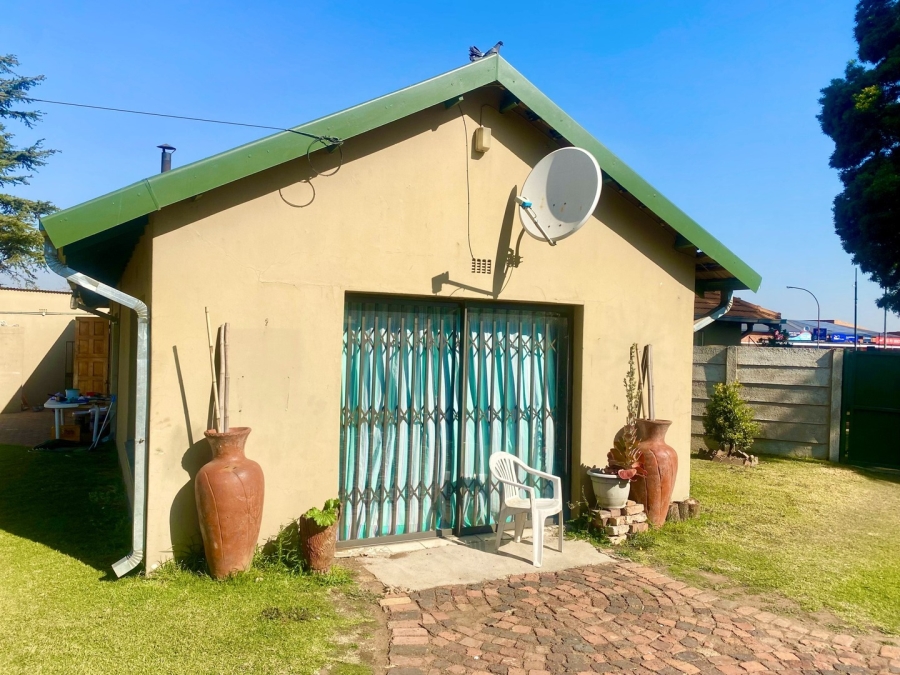 3 Bedroom Property for Sale in Morehill Gauteng