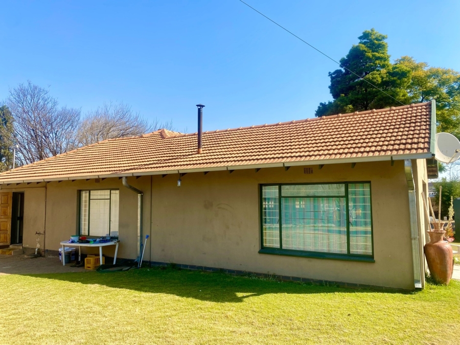 3 Bedroom Property for Sale in Morehill Gauteng