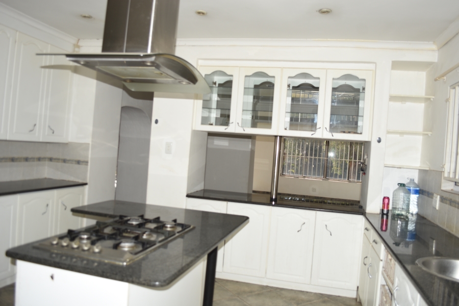 6 Bedroom Property for Sale in Ninapark Gauteng