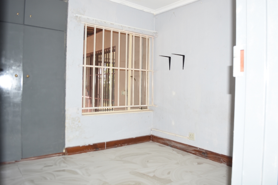 6 Bedroom Property for Sale in Ninapark Gauteng