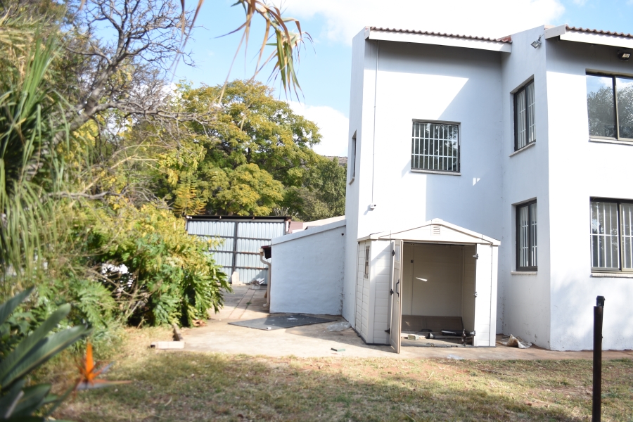 6 Bedroom Property for Sale in Ninapark Gauteng