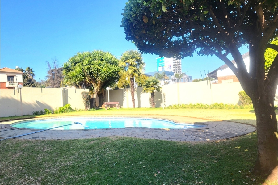 2 Bedroom Property for Sale in Bedford Gardens Gauteng