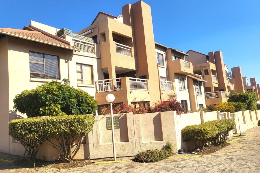 2 Bedroom Property for Sale in Bedford Gardens Gauteng