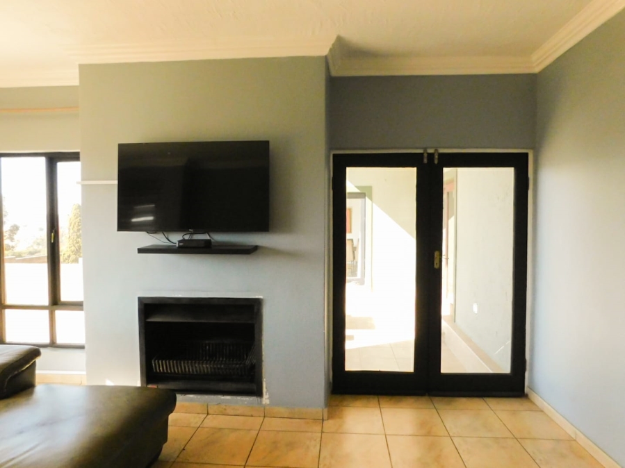 4 Bedroom Property for Sale in Overkruin Gauteng