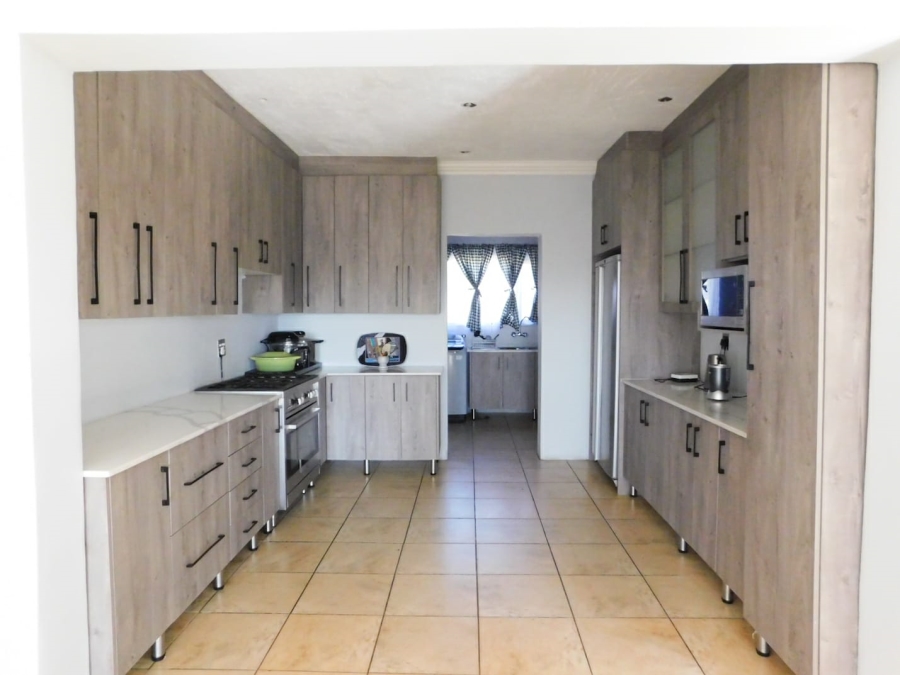 4 Bedroom Property for Sale in Overkruin Gauteng