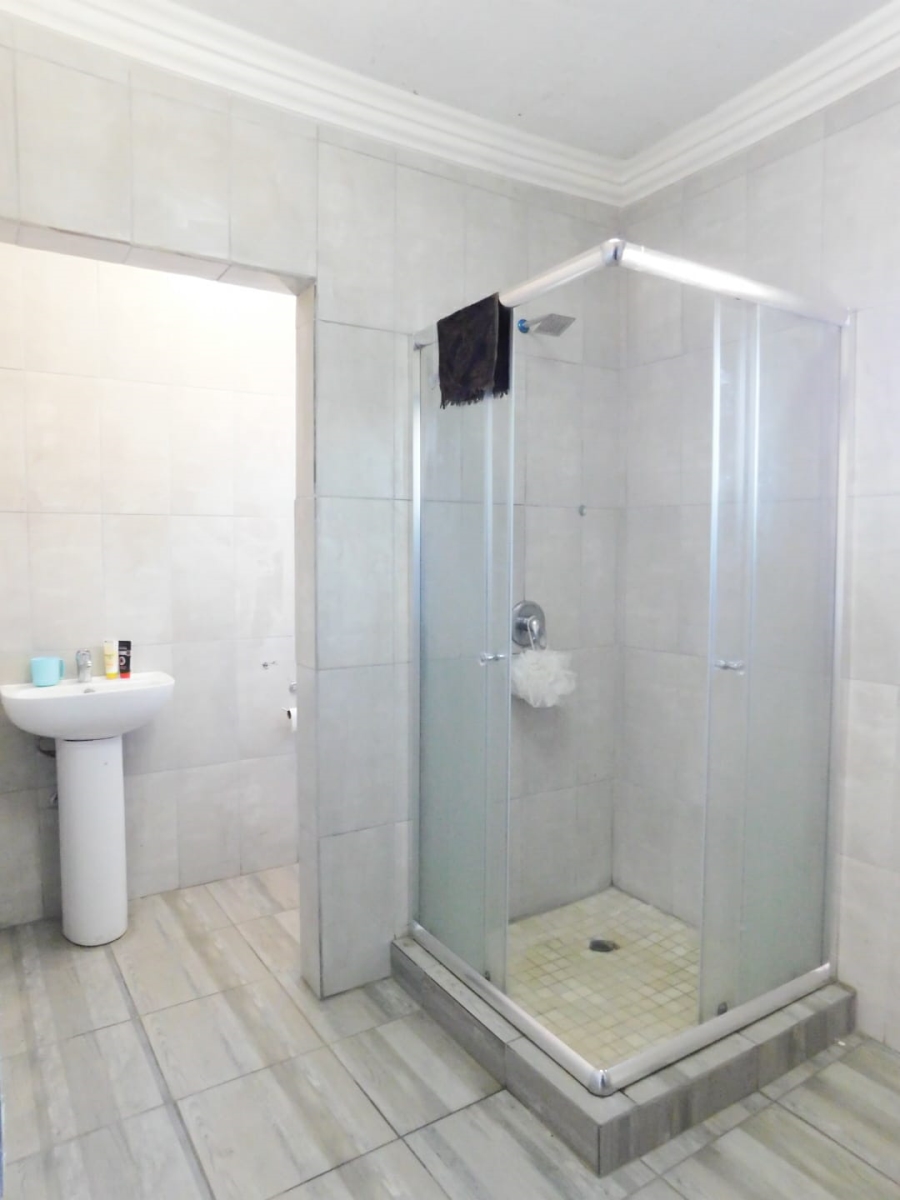 4 Bedroom Property for Sale in Overkruin Gauteng
