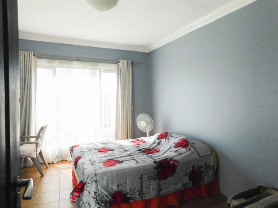 4 Bedroom Property for Sale in Overkruin Gauteng