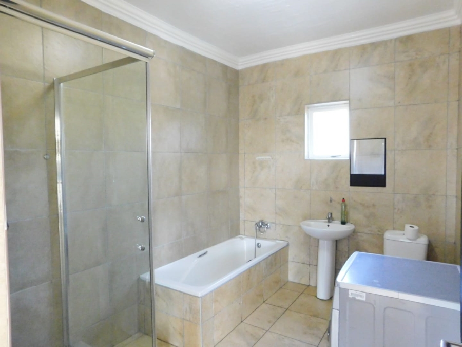4 Bedroom Property for Sale in Overkruin Gauteng