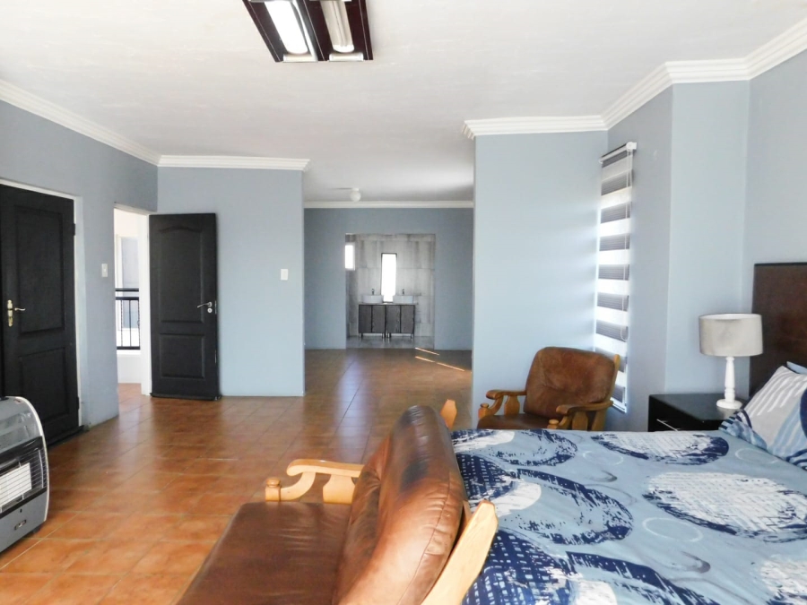 4 Bedroom Property for Sale in Overkruin Gauteng