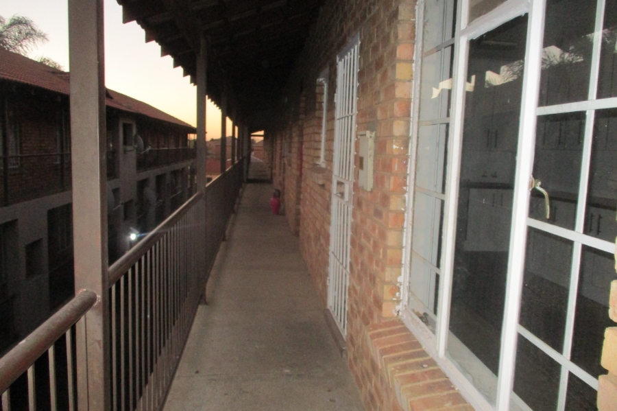 2 Bedroom Property for Sale in Kempton Park Central Gauteng