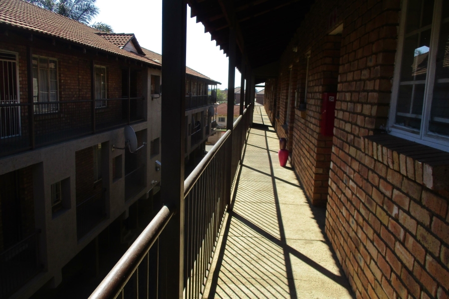 2 Bedroom Property for Sale in Kempton Park Central Gauteng