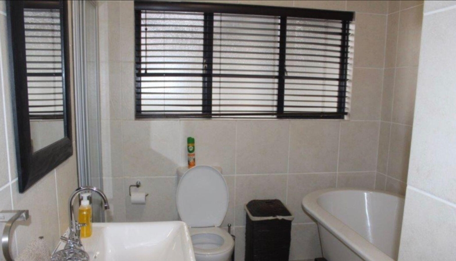 To Let 3 Bedroom Property for Rent in Bedfordview Gauteng