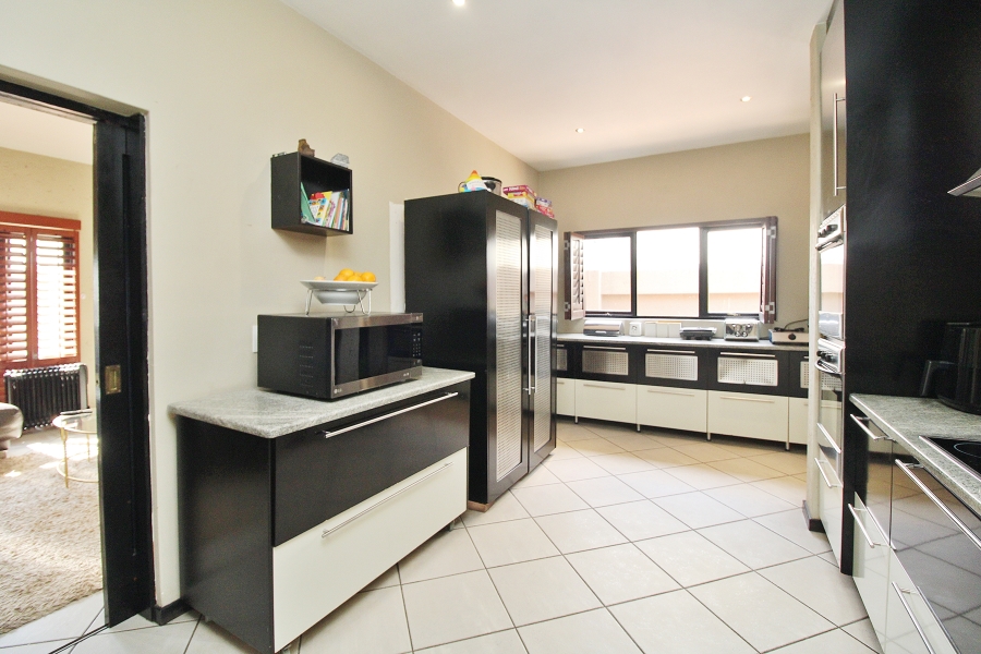 3 Bedroom Property for Sale in Bedfordview Gauteng