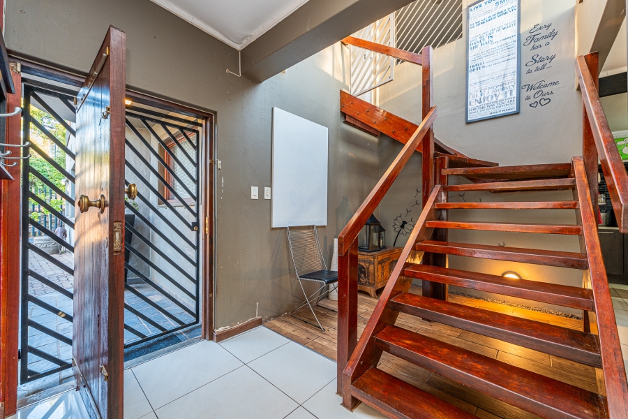 3 Bedroom Property for Sale in Roodekrans Gauteng