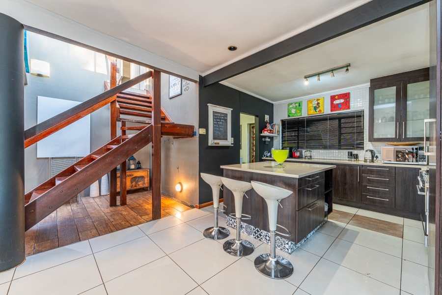 3 Bedroom Property for Sale in Roodekrans Gauteng