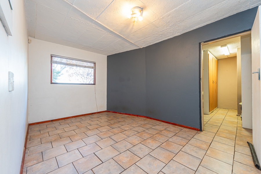 3 Bedroom Property for Sale in Roodekrans Gauteng