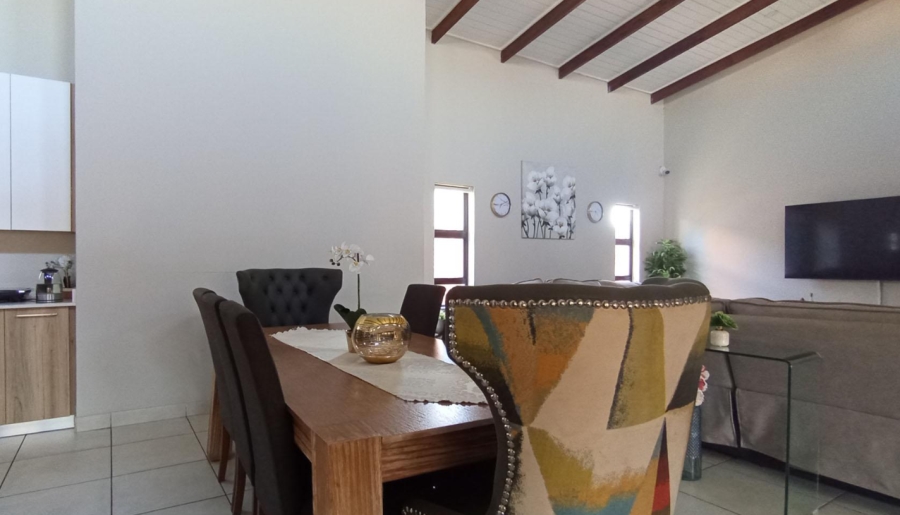 4 Bedroom Property for Sale in Six Fountains Estate Gauteng